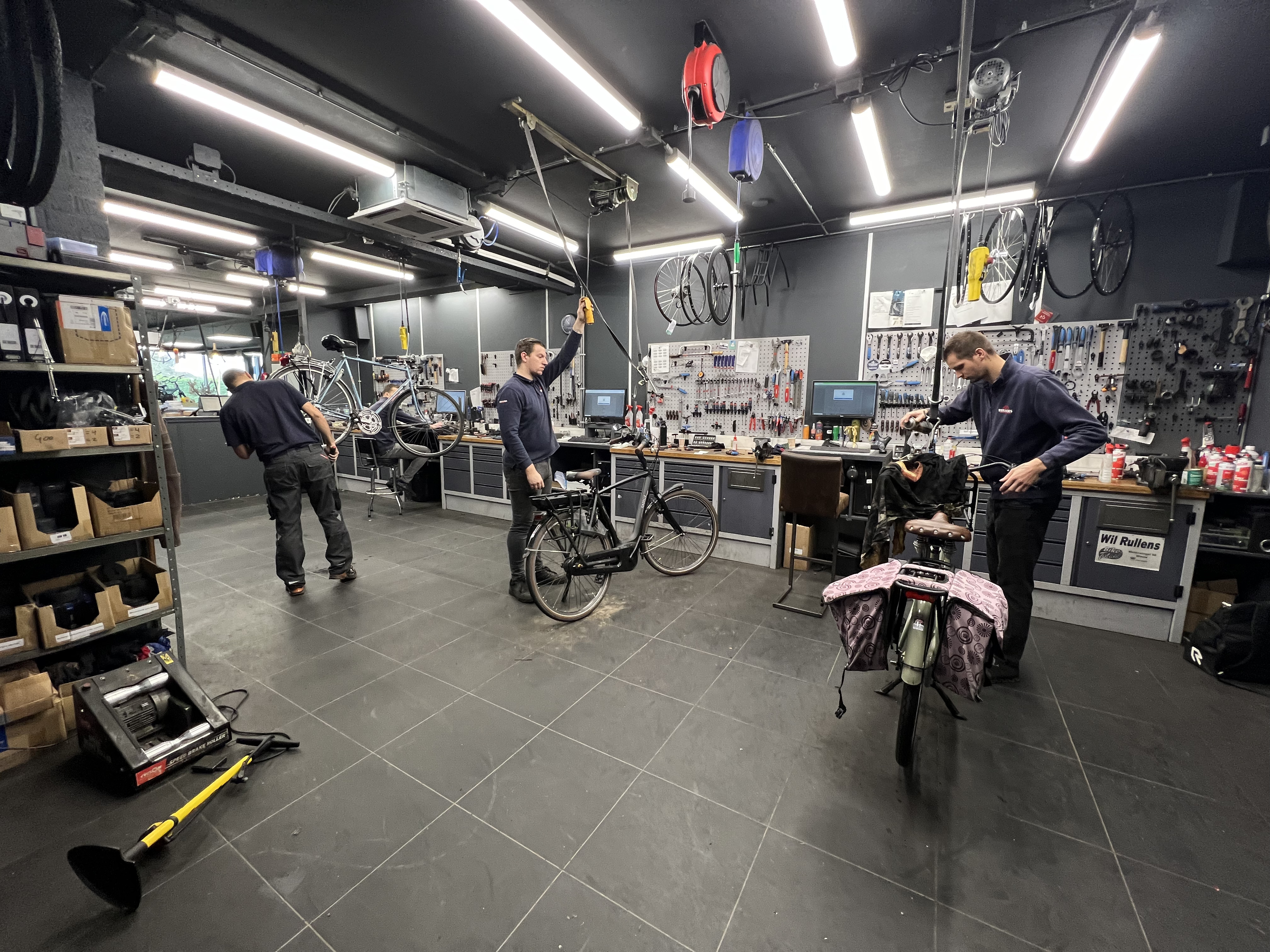 Fiets Servicebeurt bij Rullens Fietsen Fiets Servicebeurt bij Rullens Fietsen